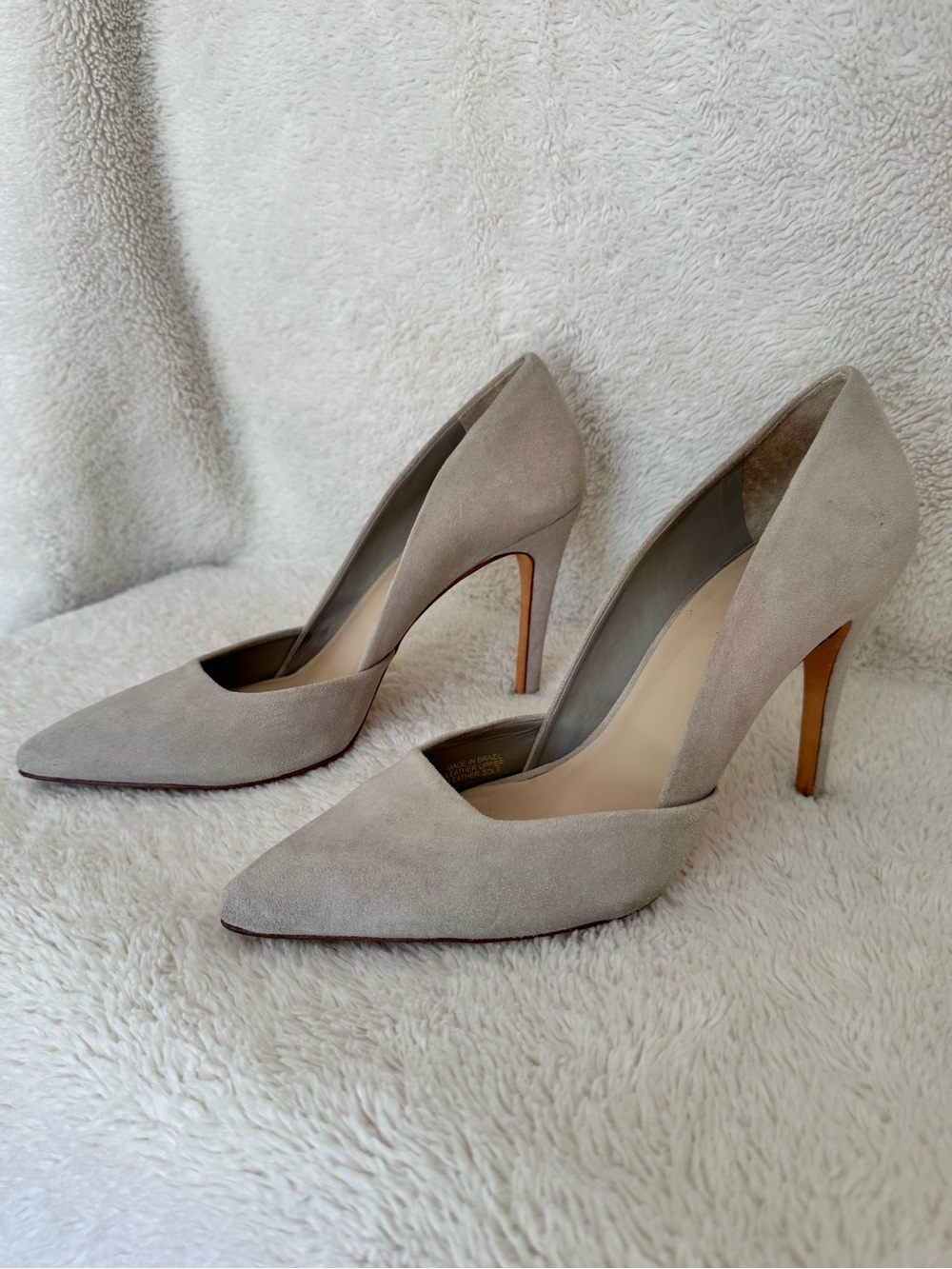 Trina Turk point toe heels d’orsay pump size 9 gray suede